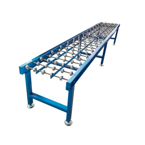 Skate wheel conveyor