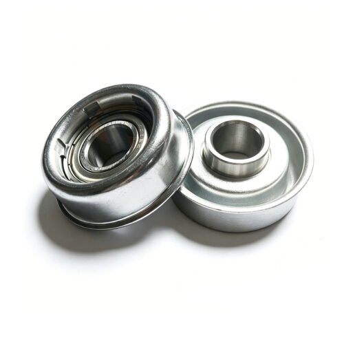 Steel end cap for gravity conveyor roller